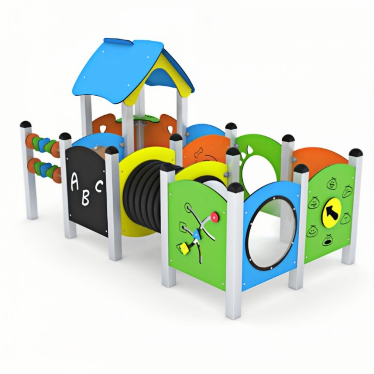 Outdoor toys incorporating  3,05 X 1,60 X 1,70 (H)